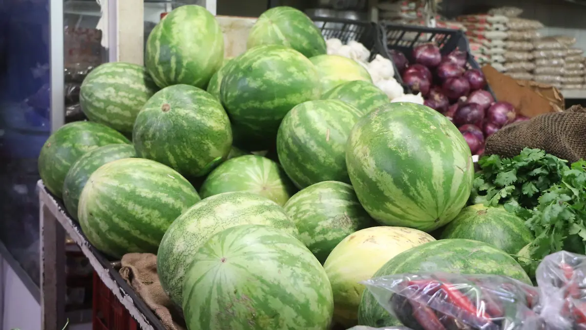 02-07-2023 - Frutas para la temporada de calor - Wilbert Ayala (1)